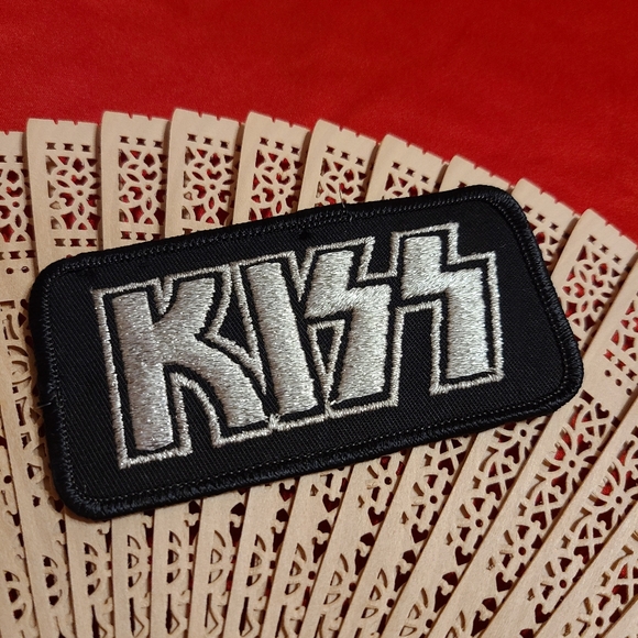 KISS Black and Silver Patch - Picture 5 of 7